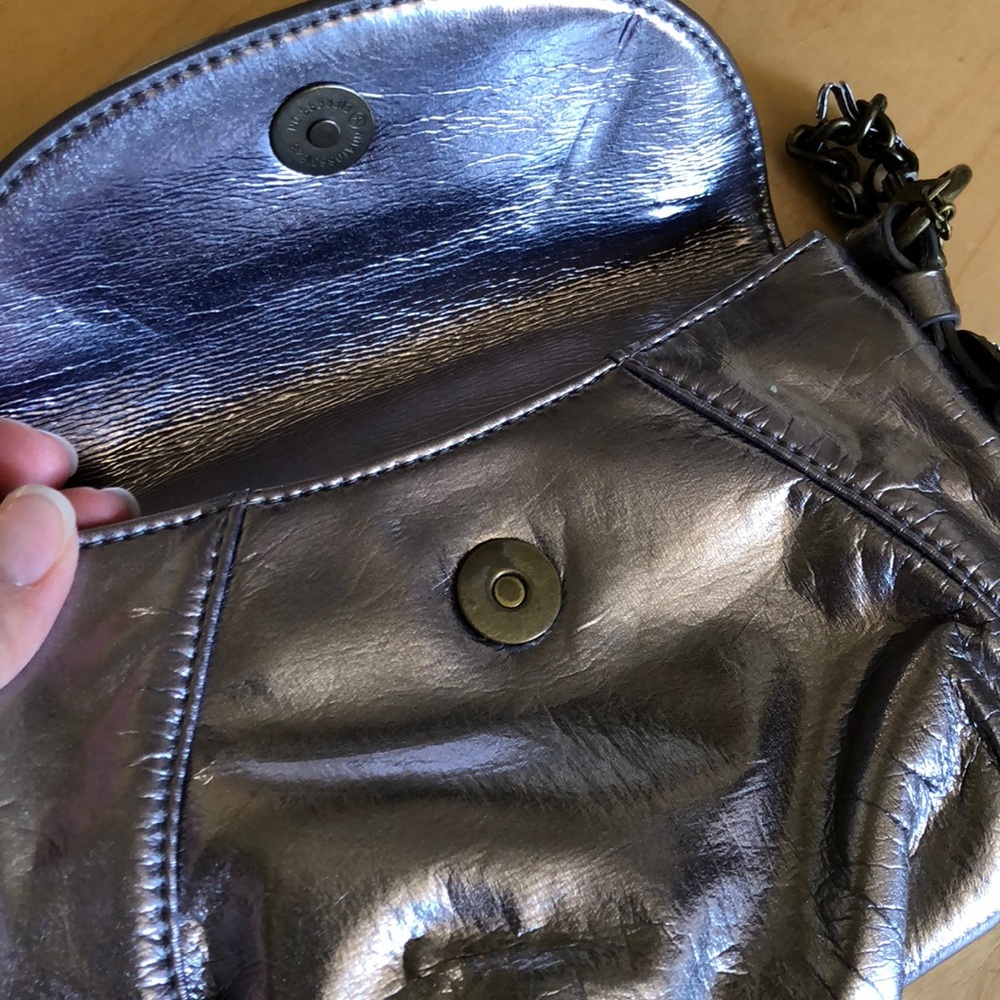 Cute Metallic Convertible Shoulder or Belt Bag - Picture 3 of 5